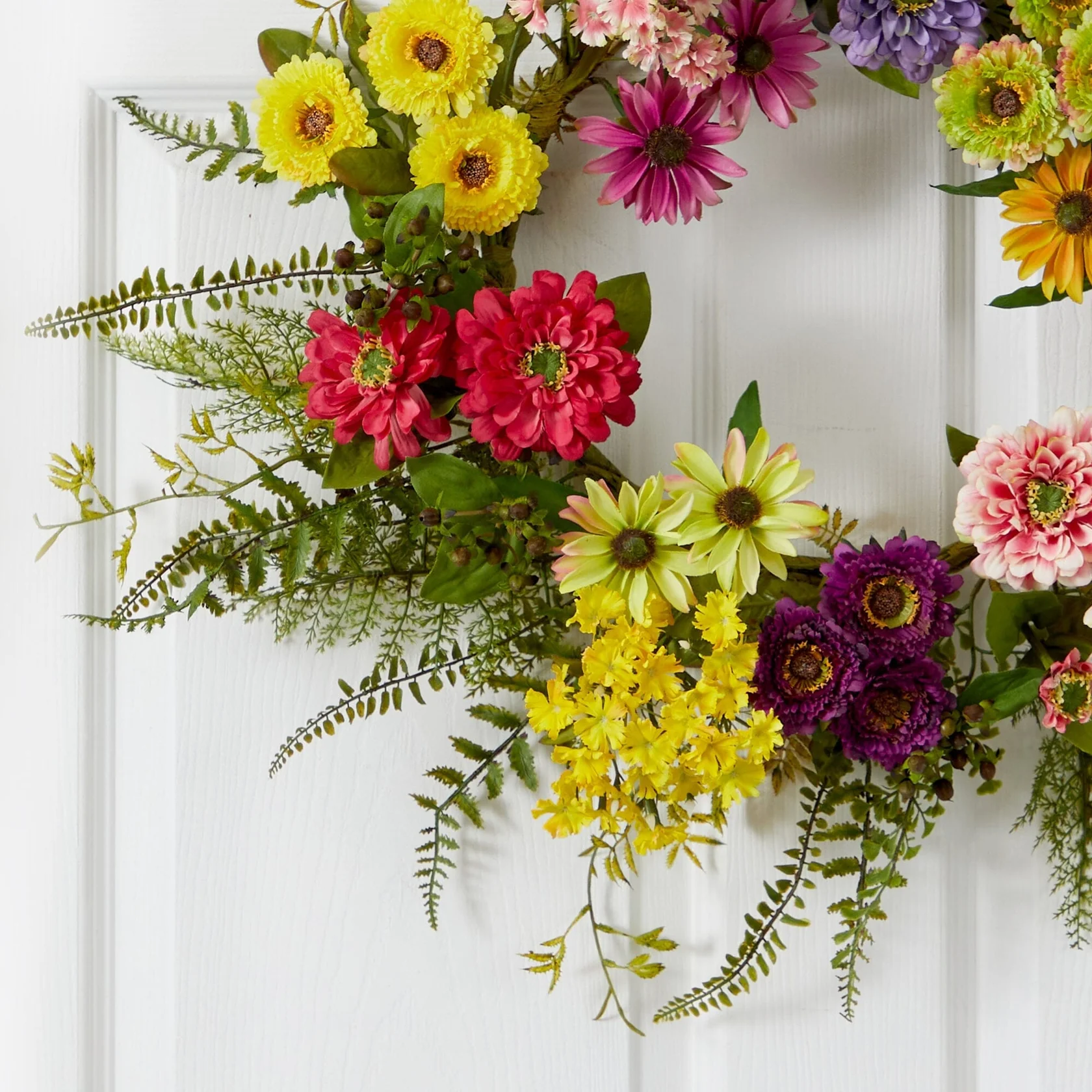 Mixed Flower Wreath (4581) - Image 4