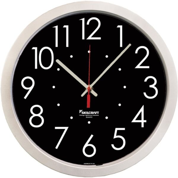 SKILCRAFT High Contrast Quartz Wall Clock (NSN6986560)